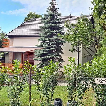 Сasa de vacaciones Babérház Balatonudvari